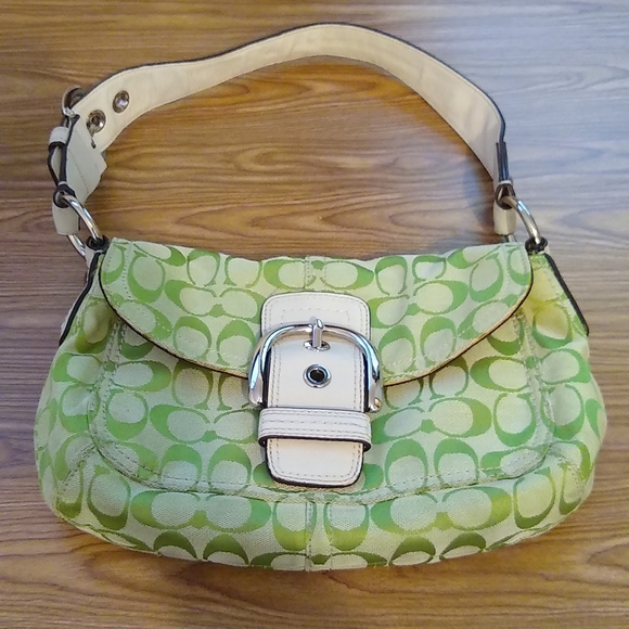 Coach Handbags - Coach shoulder bag